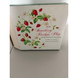 Avon Strawberry Porcelain‎ Plate & Six Guest Soaps Vintage 1978 Note : Soap only